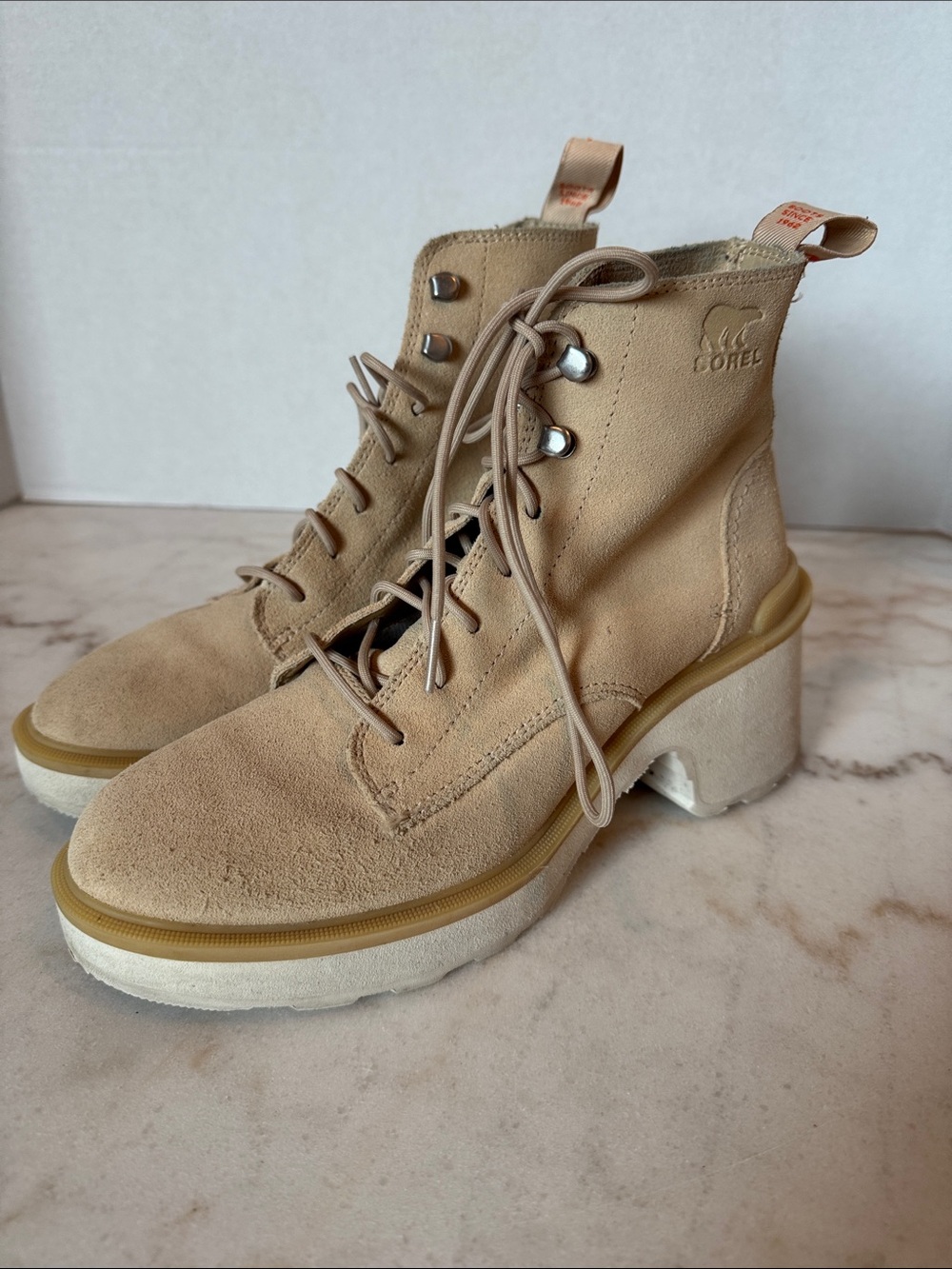 Sorel Hi-Line Heel Lace Boots
UPC Tan Suede chunk heel